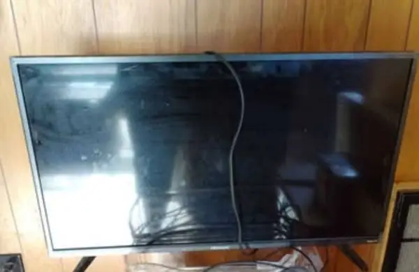 32 Hisense FHD 1080p High Definition LED TV.