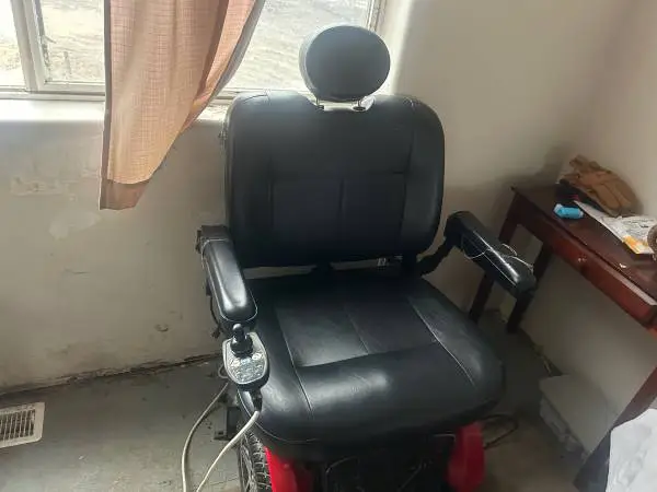 Powered wheelchair