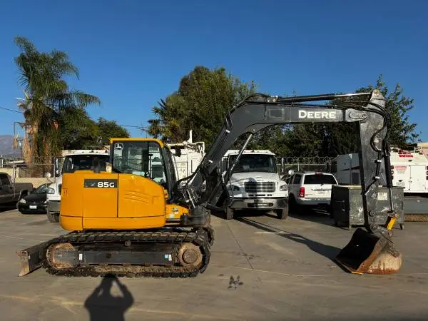 2020 JOHN DEERE 85G CRAWLER EXCAVATOR • BRAND NEW TRACK PADS