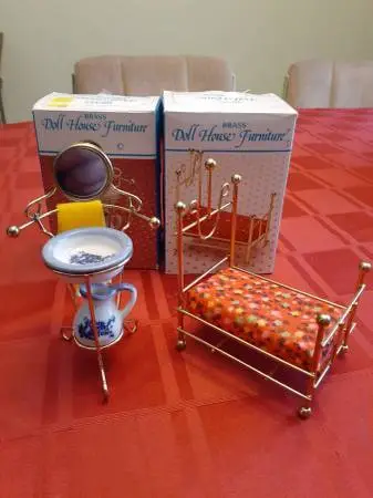 Vintage Brass Dollhouse Bed and Wash Stand w/Ceramic Bowl Pitcher