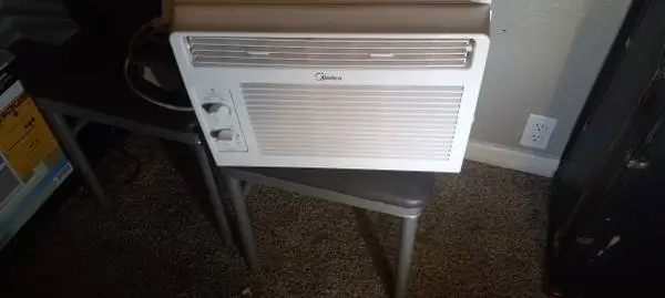 Small window A/C