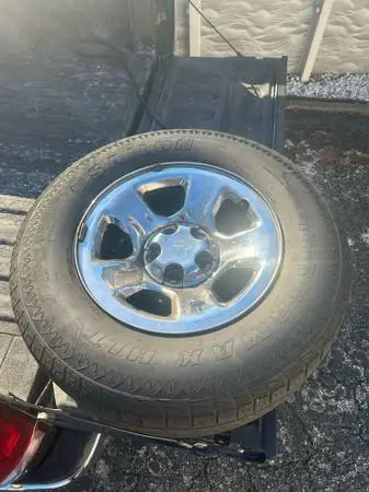 2012 Dodge Ram 1500 Rims and Tires
