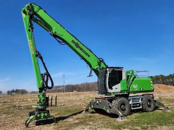 SENNEBOGEN 728M-Tree Care Handler/Grapple Saw Processor, Quick Coupler