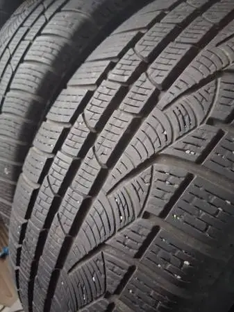 245/50R18 Pirelli Sottozero II RF run-flat x 4 studless 18 tires