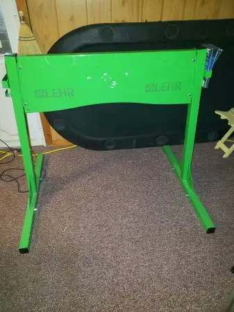 LEHR outboard engine motor stand display