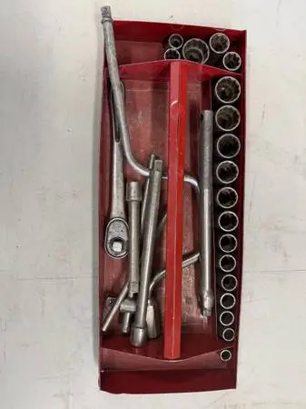 Classic tools for a Classic car - Ward Riverside 1/2 drive set - OBO