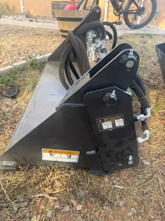 Mini skid steer attachments