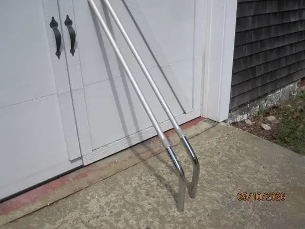 Lees outrigger base - pair