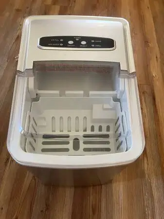 Portable Ice Machine
