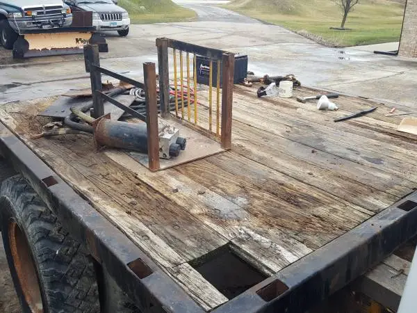 FLAT BED -- 8FT. WIDE x 10FT. LONG