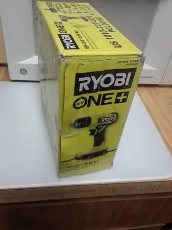 ryobi 18volt drilll kit (new)