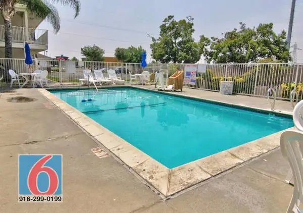 LOW RATE for EXTENDED WEEKLY or MONTHLY STAYS! >> SAVE $$!!