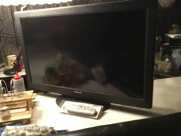 PANASONIC TV