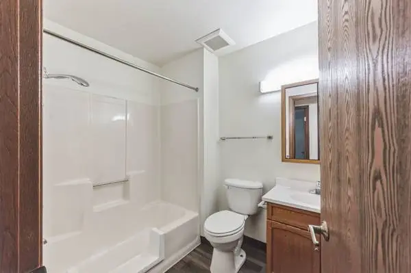Water/Sewer Included, Gazebos, Off Street Parking