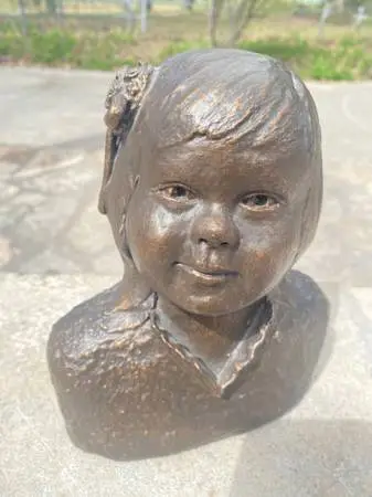 Mid Century Bust of a Little Girl 9” tall