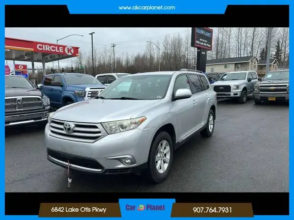 2012 Toyota Highlander - Financing Available!