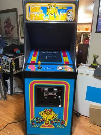 Looking to buy pinball machines and arcade games any condition
