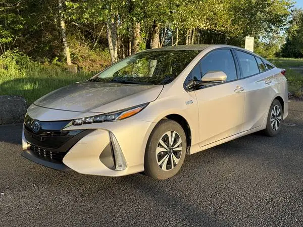 2018 Toyota Prius Prime excellent condition