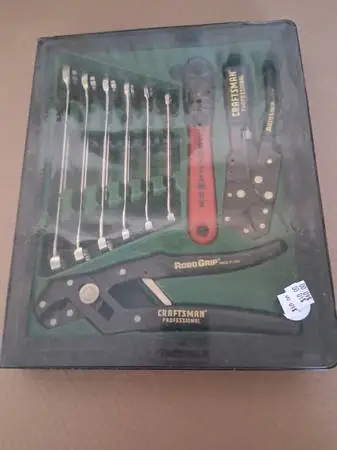New Craftsman 9 Piece Gift Set  With Wrenches SAE 5/16 - 5/8