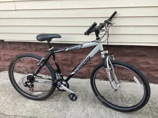 Schwinn ranger mountain bike