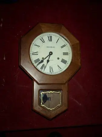 CLOCK Vintage Royal Time Line Chime Wall Hanging Wind 31 Day Antique