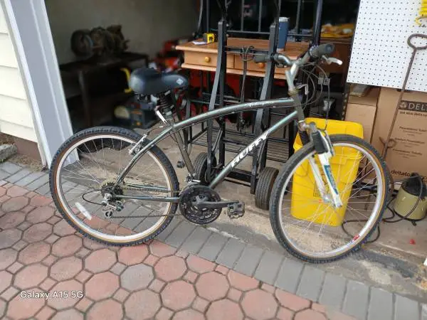 18 speed huffy great shape