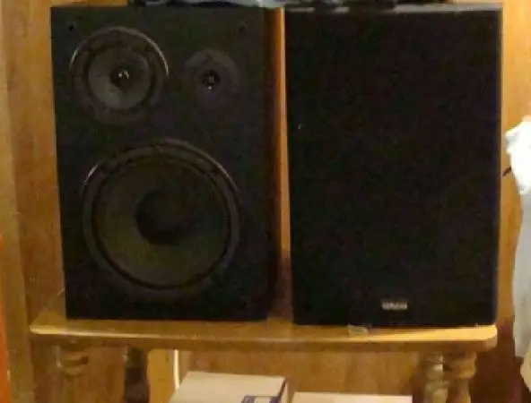 vintage 2 Yamaha NSA-636 is a 3-way, 140Watts studio speakers
