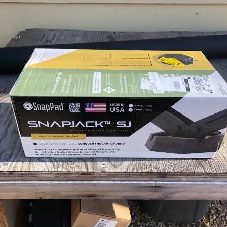 New in Box! $300 Snap Jack Snap Pad RV Leveling Jack Pads