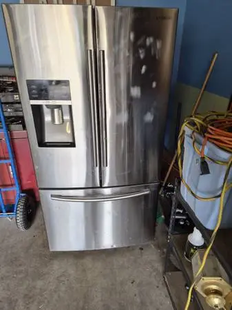 Samsung 26cf French Door refrigerator