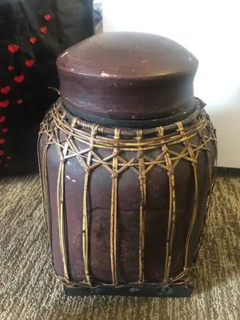 Vintage Burmese/Northern Thai Mid-Century Lacquered Bamboo Basket