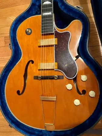 Epiphone Zephyr Deluxe Archtop and Case