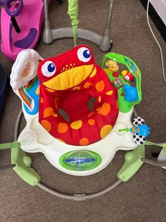 Fisher Price Rainforest Jumperoo Activity Center