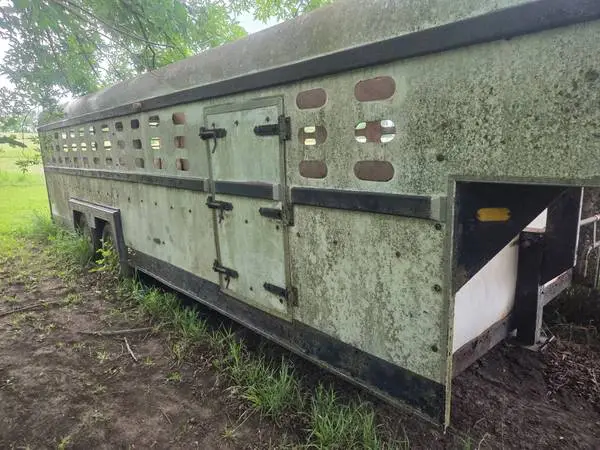 Stock trailer taking offers