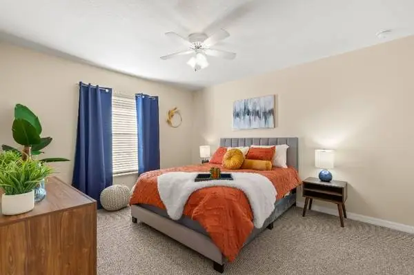 2/bd, Extended Countertop, Stunning Water Views