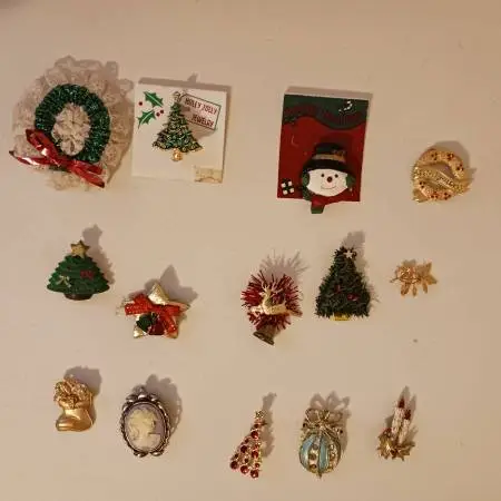 Vintage brooches