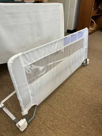 Regalo Toddler Safety Bed Guard Rail- 43 x 20