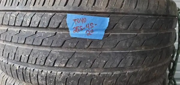 255-45-20 Toya Proxes Tire