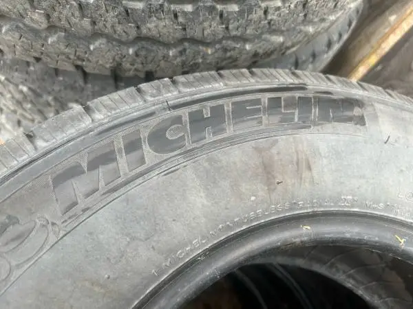 LT 225/75/16
