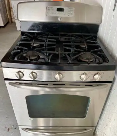 GE Gas Stove (Stainless Steel)