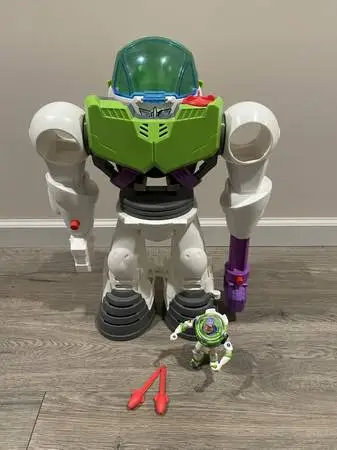 (*.*) IMAGINEXT BUZZ LIGHTYEAR ROBOT
