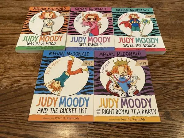 ♥ ♥ ♥ JUDY MOODY BOOKS BY MEGAN MCDONALD 1,2,3,13 & 14 Paperback Books
