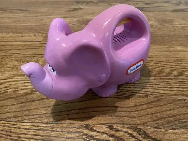 ♥ ♥ ♥ VINTAGE LITTLE TIKES GLOW N SPEAK ELEPHANT FLASHLIGHT