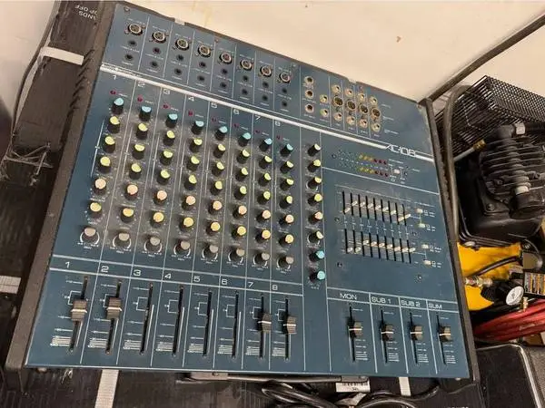Audio Centron AC-108 AC-108P 8-channel Stereo Powered Mixer