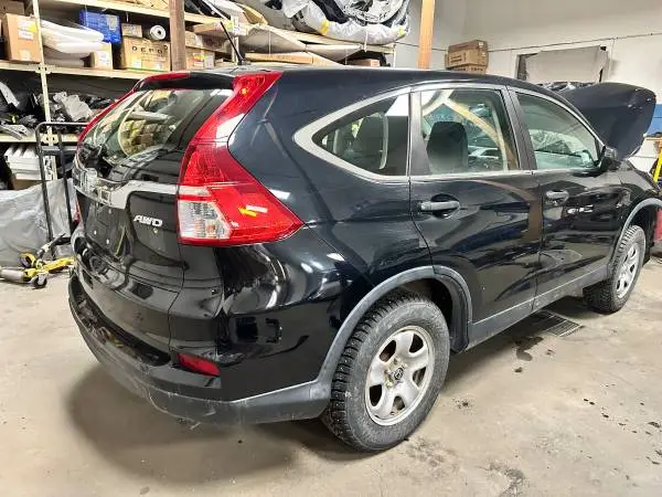 2015 Honda CR-V For Parts