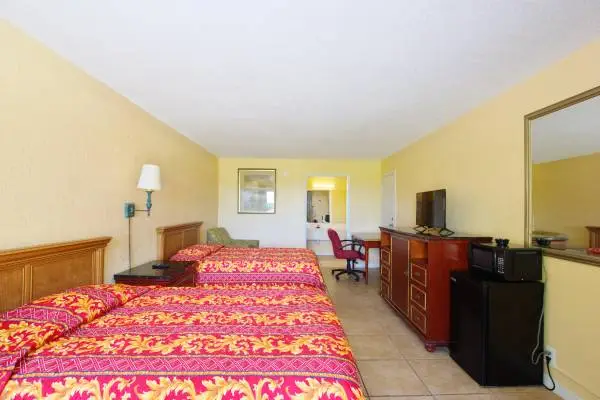 Affordable Monthly Rooms – Utilities & Cable Included – $35-$45 Deposi