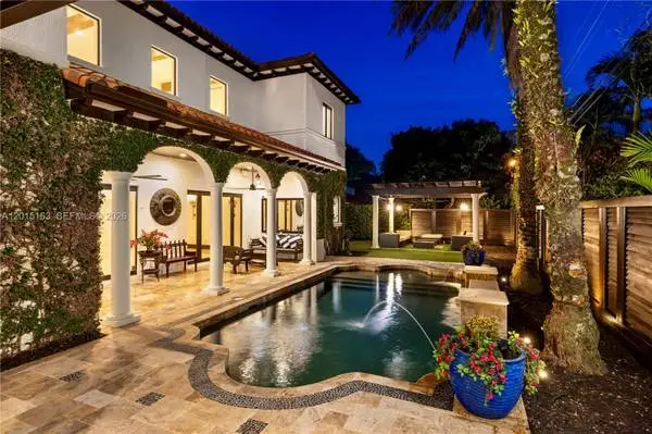 Mediterranean style 4 bed 3.5 bath house for rent South Miami #5838