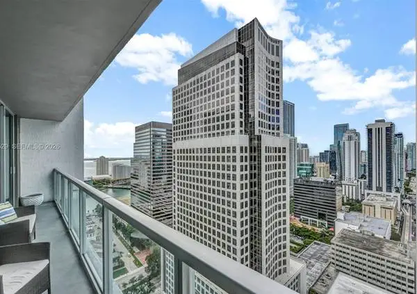 Luxury living - Unfurnished, 1Bed/1Bath, 1parking space.