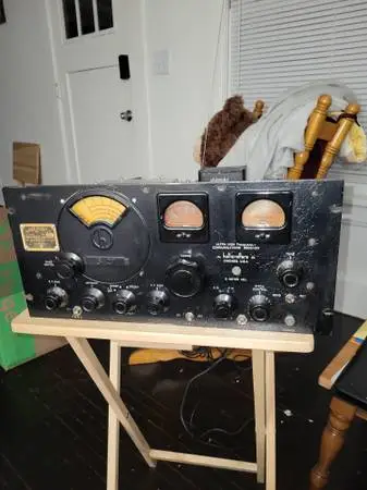 WW2 Hallicrafters S-27