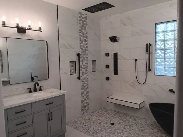 HANDYMAN PLUS➕/TILE/BATHROOM SHOWER REMODEL / KITCHEN REMODEL SERVICES