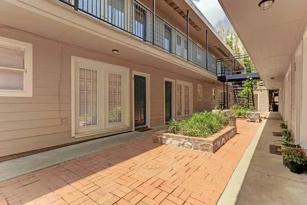 2202 Park St. #1 - Montrose One bedroom apartment for lease
